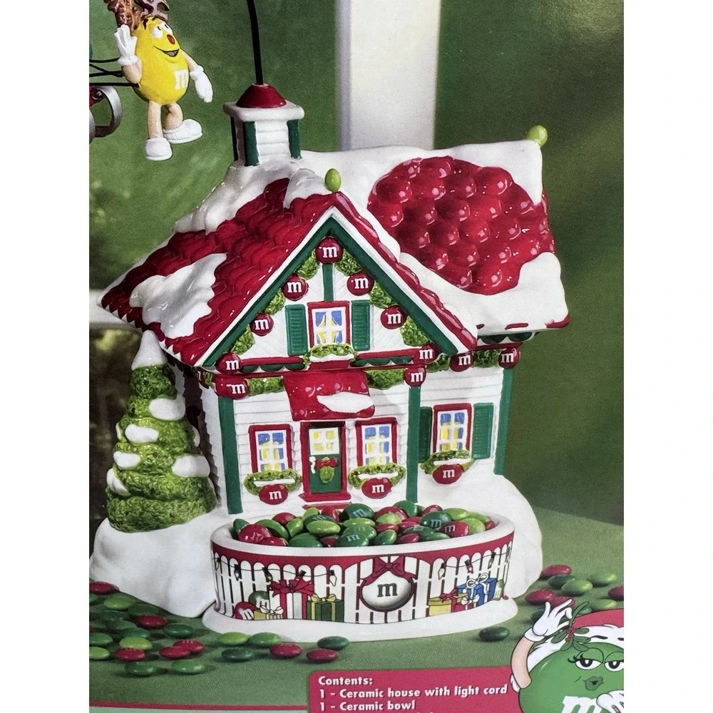 *VERY RARE!* NEW IN BOX! Department 56 - M&M's‎ Lighted Santa House! Impossible